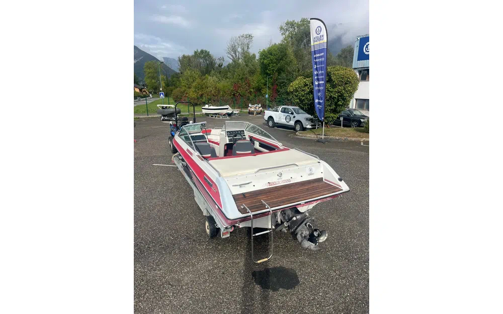 slider 1 Four Winns Horizon 200