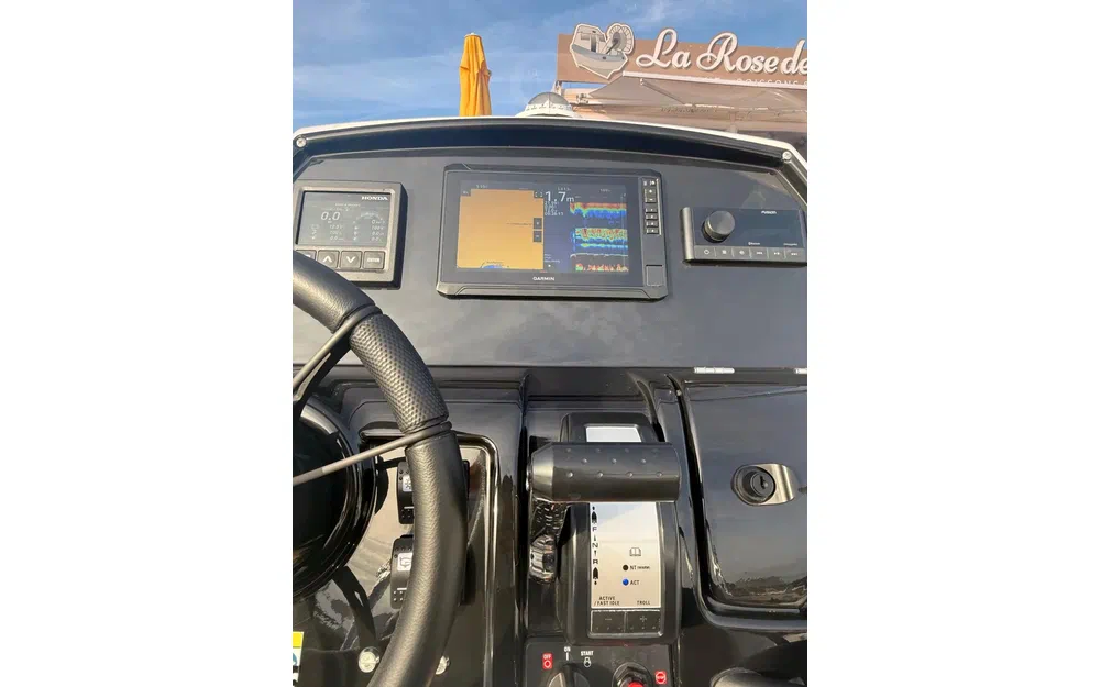 slider 9 Grand Golden Line G650