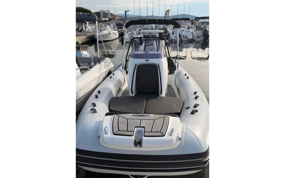 slider 2 Grand Golden Line G650