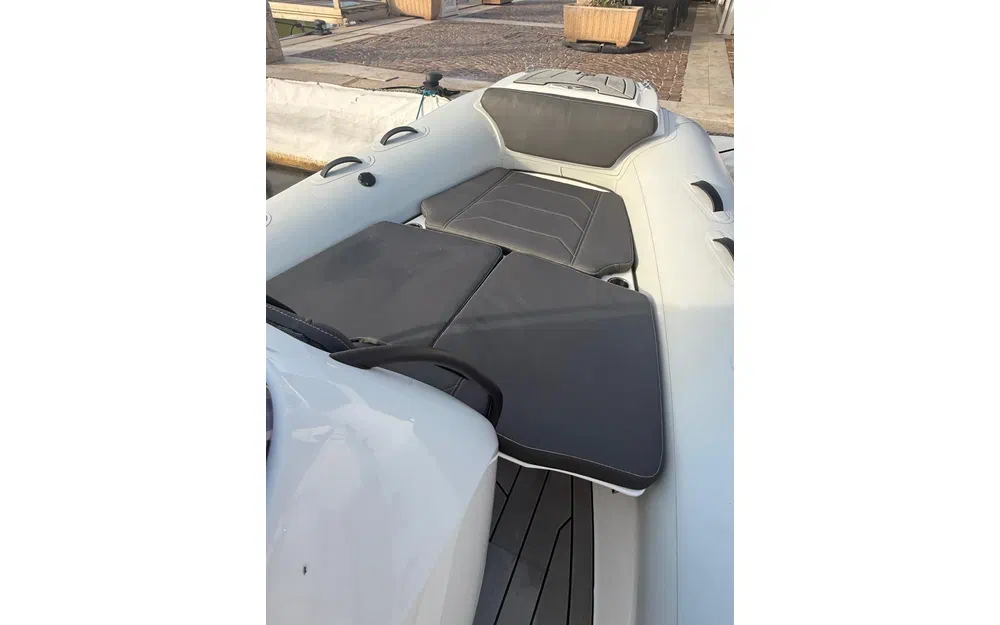 slider 7 Grand Golden Line G650