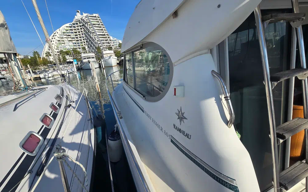slider 16 Jeanneau Merry Fisher 805