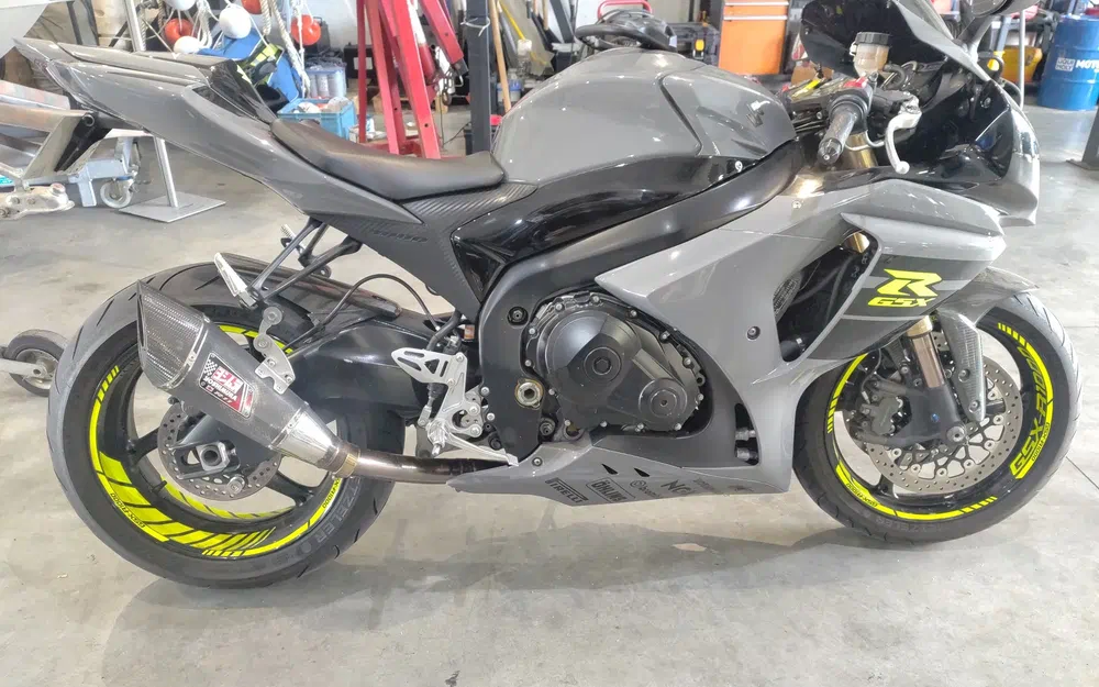 slider 1 Moto SUZUKI GSX-R1000