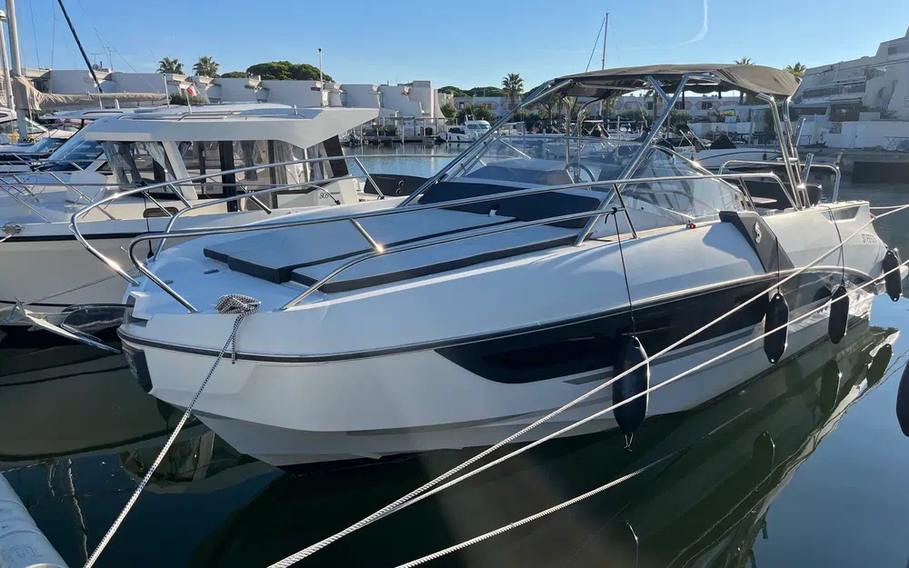 slider 3 Beneteau Flyer 8.8 SUNdeck
