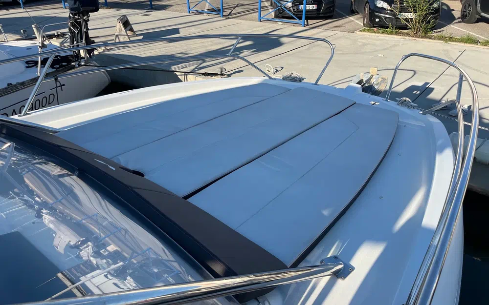 slider 4 Beneteau Flyer 8.8 SUNdeck