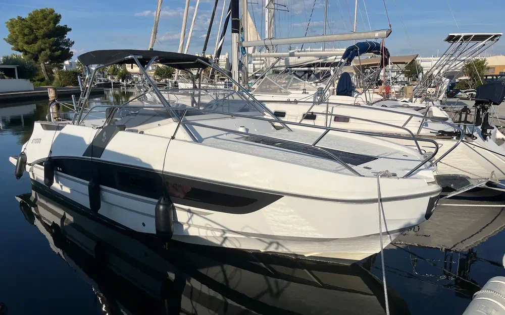 slider 1 Beneteau Flyer 8.8 SUNdeck