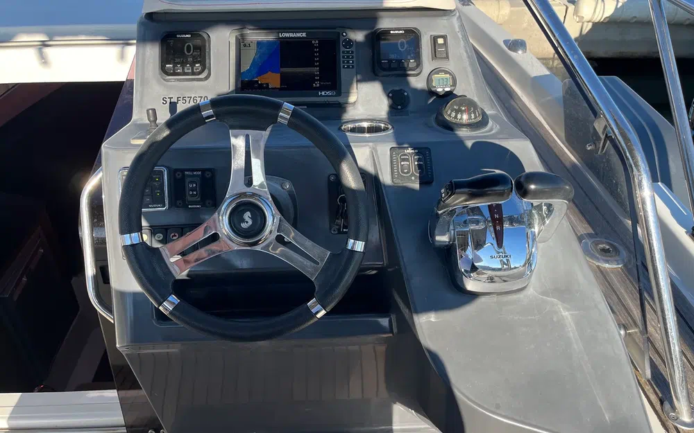 slider 9 Beneteau Flyer 8.8 SUNdeck