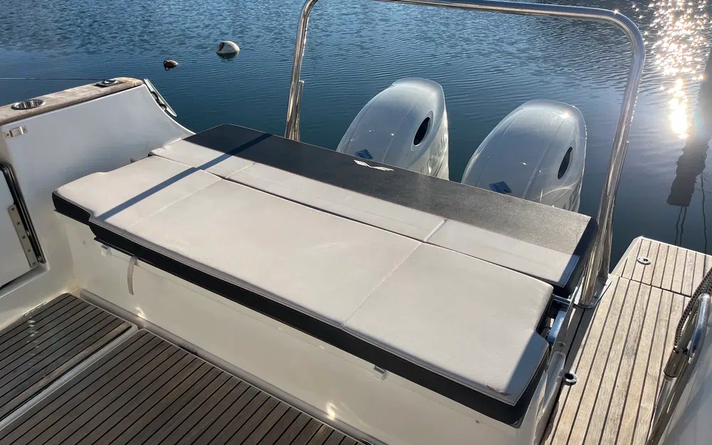 slider 6 Beneteau Flyer 8.8 SUNdeck