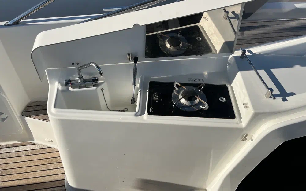 slider 7 Beneteau Flyer 8.8 SUNdeck