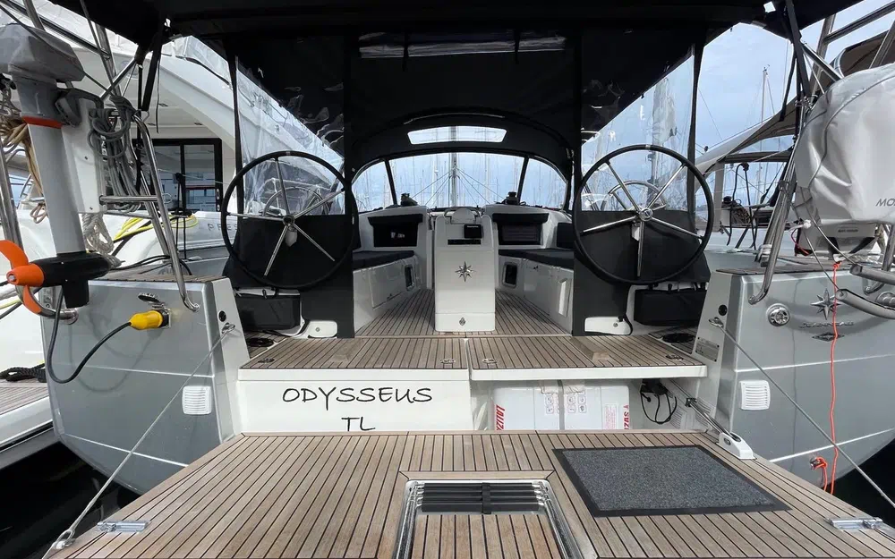 slider 2 Jeanneau Sun Odyssey 410