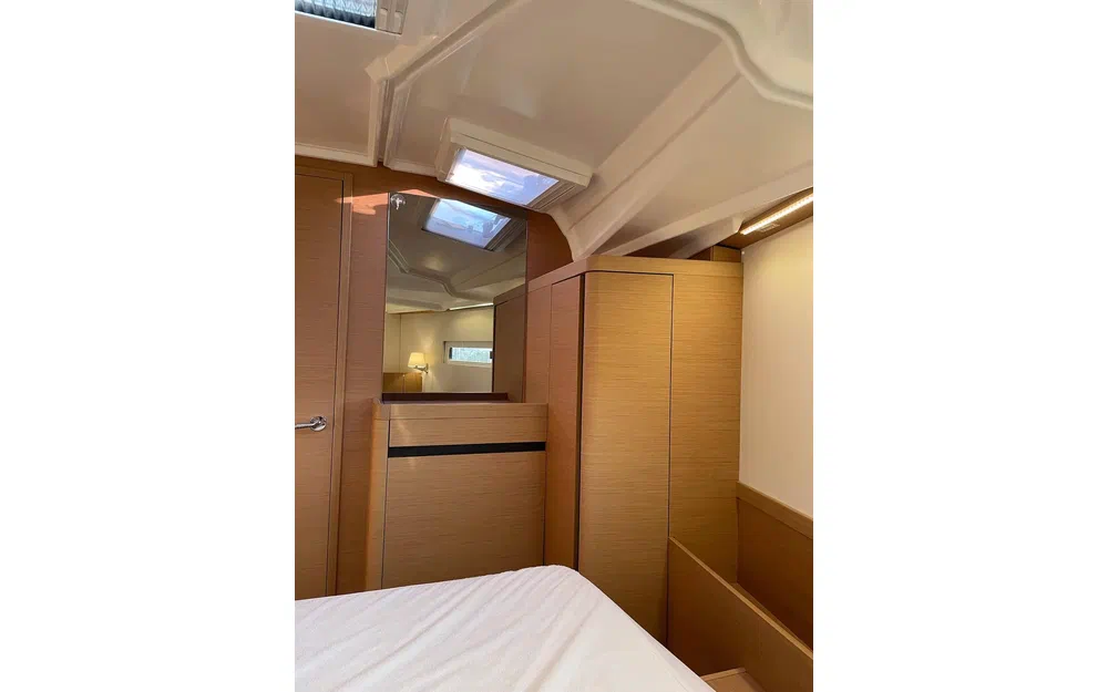 slider 18 Jeanneau Sun Odyssey 410