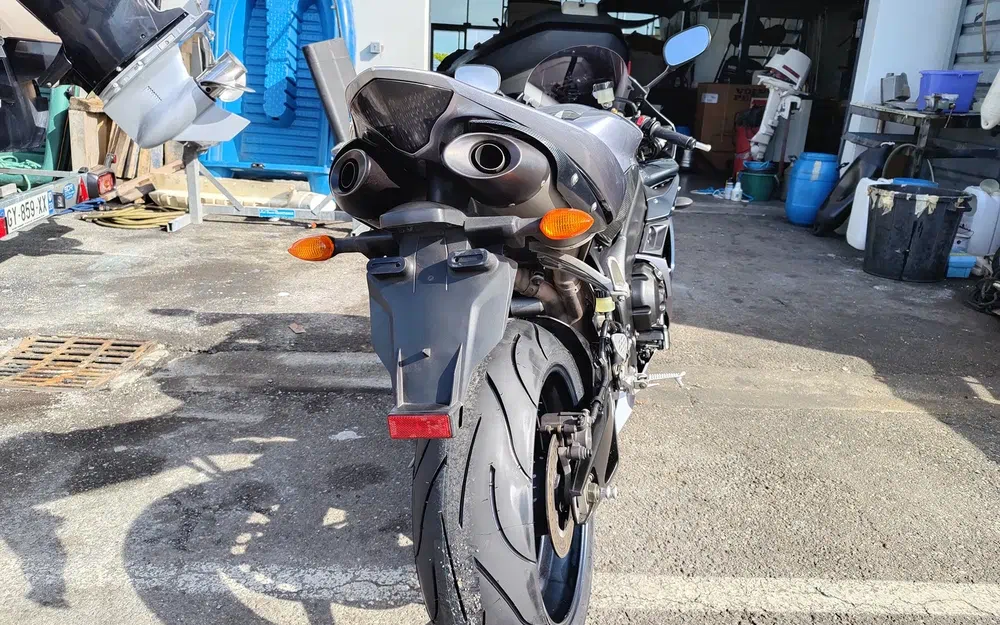 slider 5 Moto YAMAHA R1