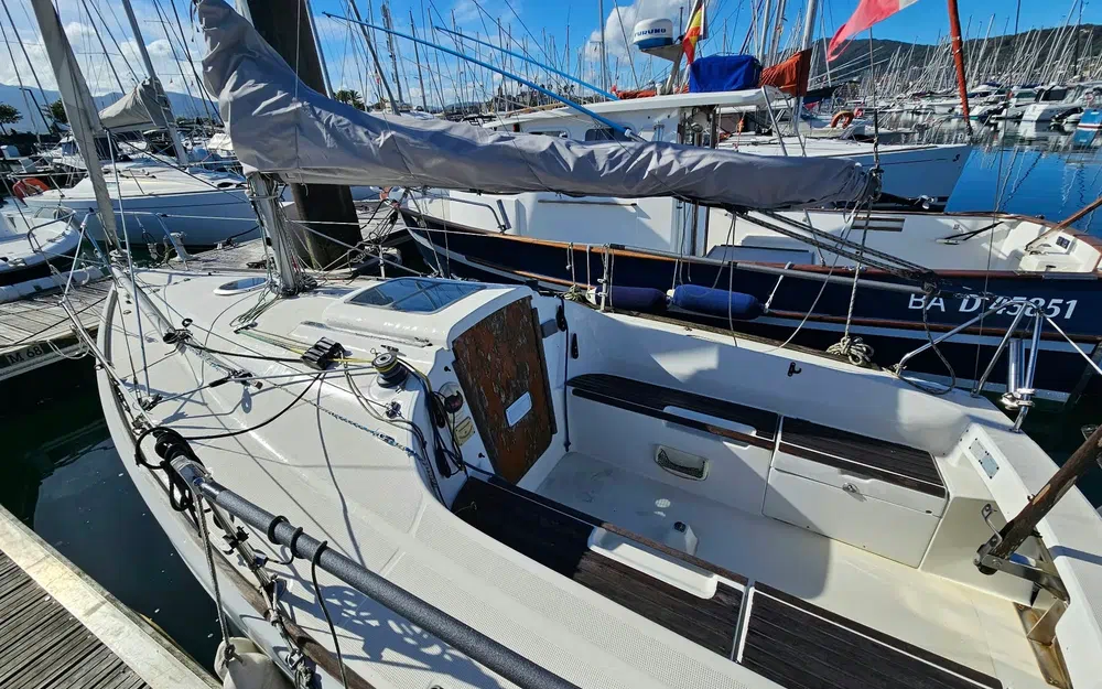 slider 1 Beneteau First 21.7