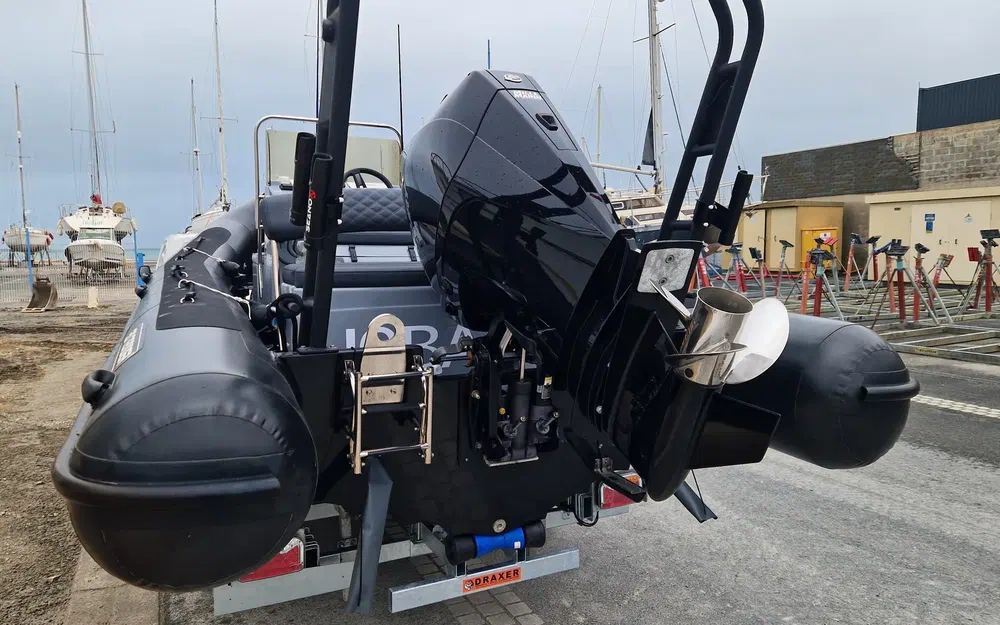 slider 3 3D Tender Patrol 670