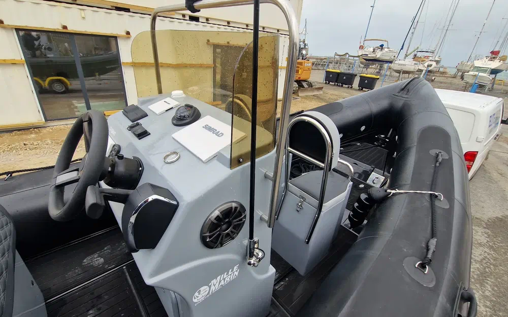 slider 7 3D Tender Patrol 670