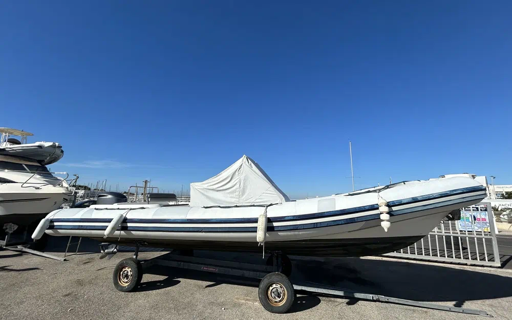 slider 0 Nautica Cab Dorado 8.7
