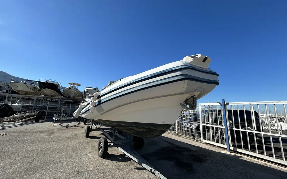 slider 1 Nautica Cab Dorado 8.7