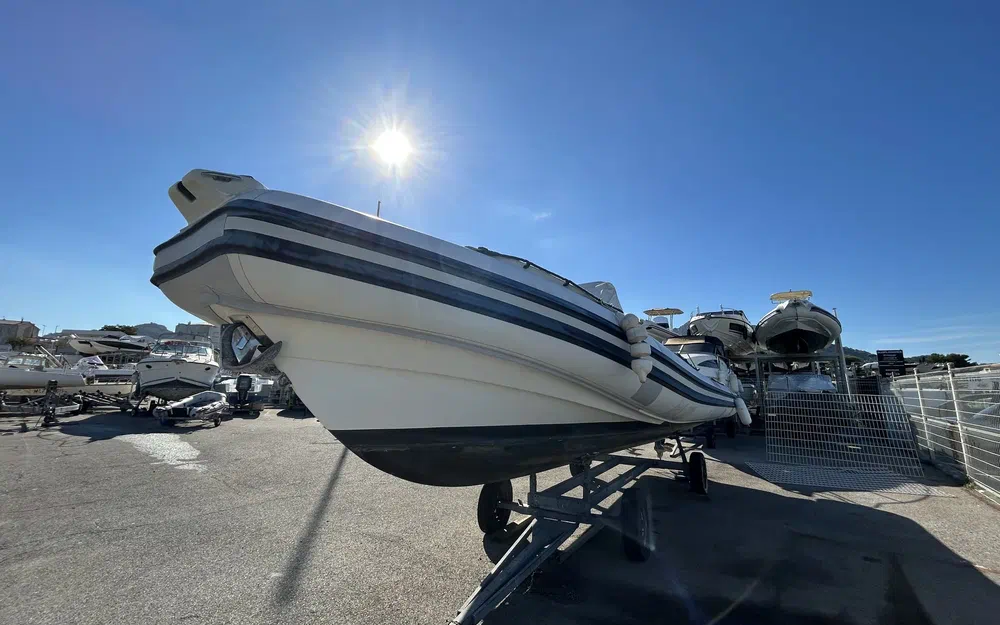 slider 2 Nautica Cab Dorado 8.7