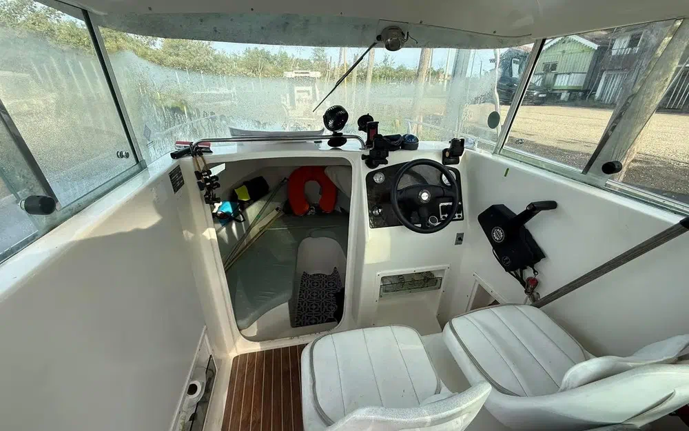slider 8 Mery Nautic Eyrac 600