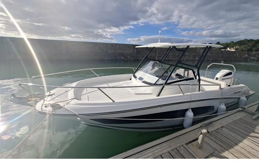 slider 3 Jeanneau Cap Camarat 7.5 WA