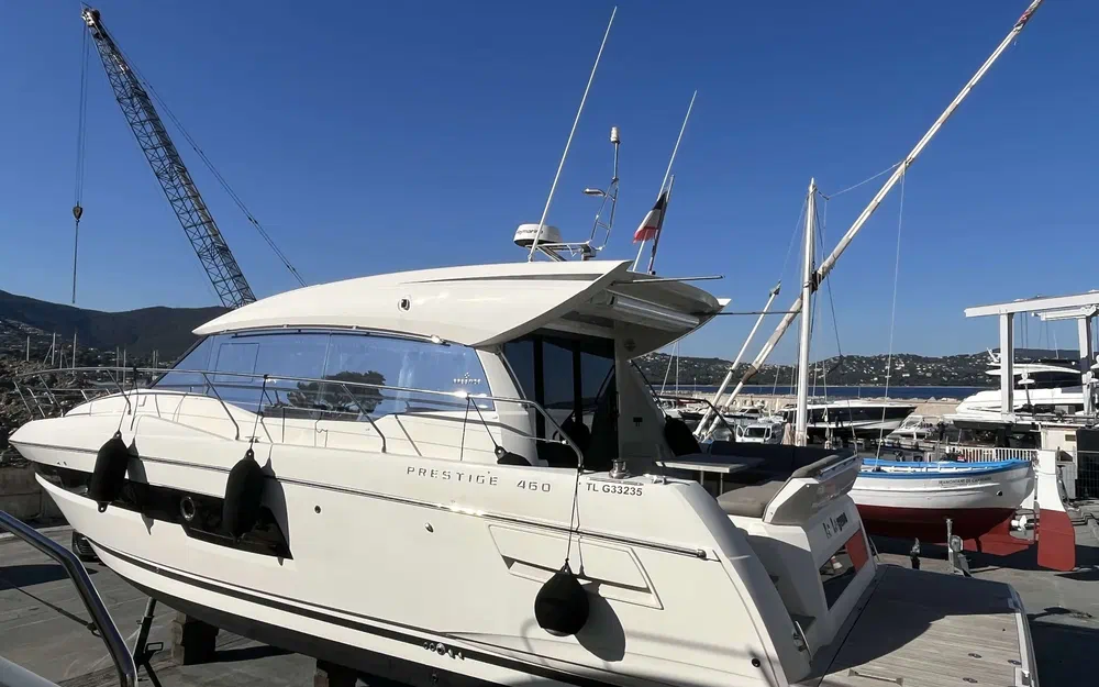 slider 3 Prestige Yachts 460 S