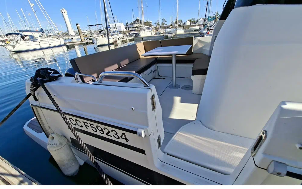 slider 11 Jeanneau Merry Fisher 895
