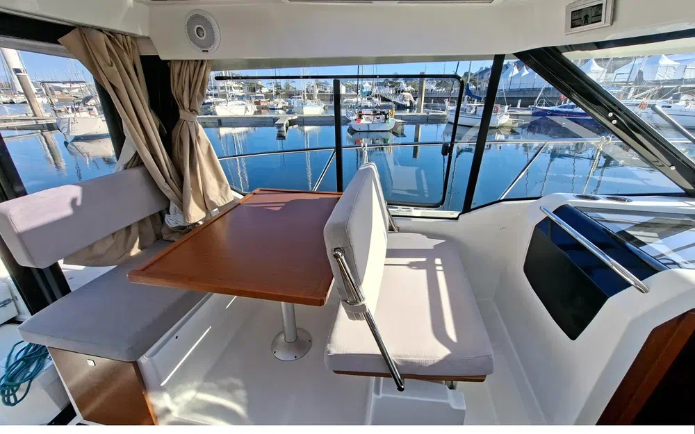 slider 5 Jeanneau Merry Fisher 895