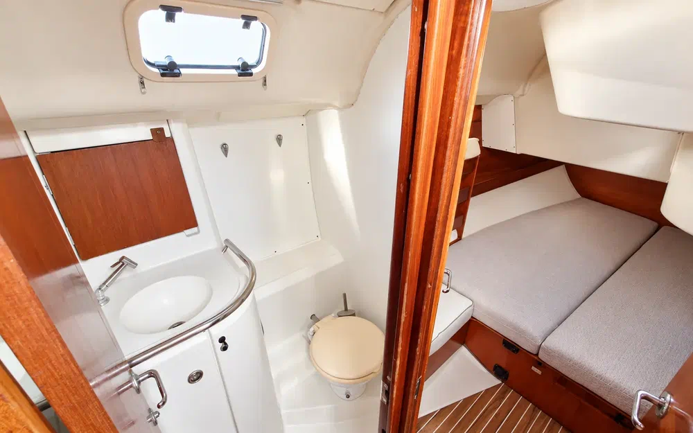 slider 17 Beneteau Oceanis 440