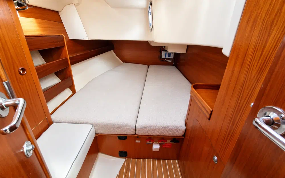 slider 16 Beneteau Oceanis 440