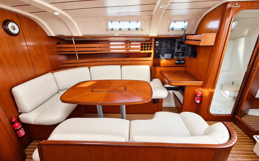 slider 9 Beneteau Oceanis 440