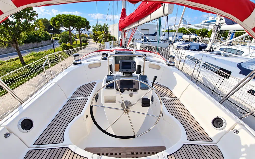 slider 6 Beneteau Oceanis 440