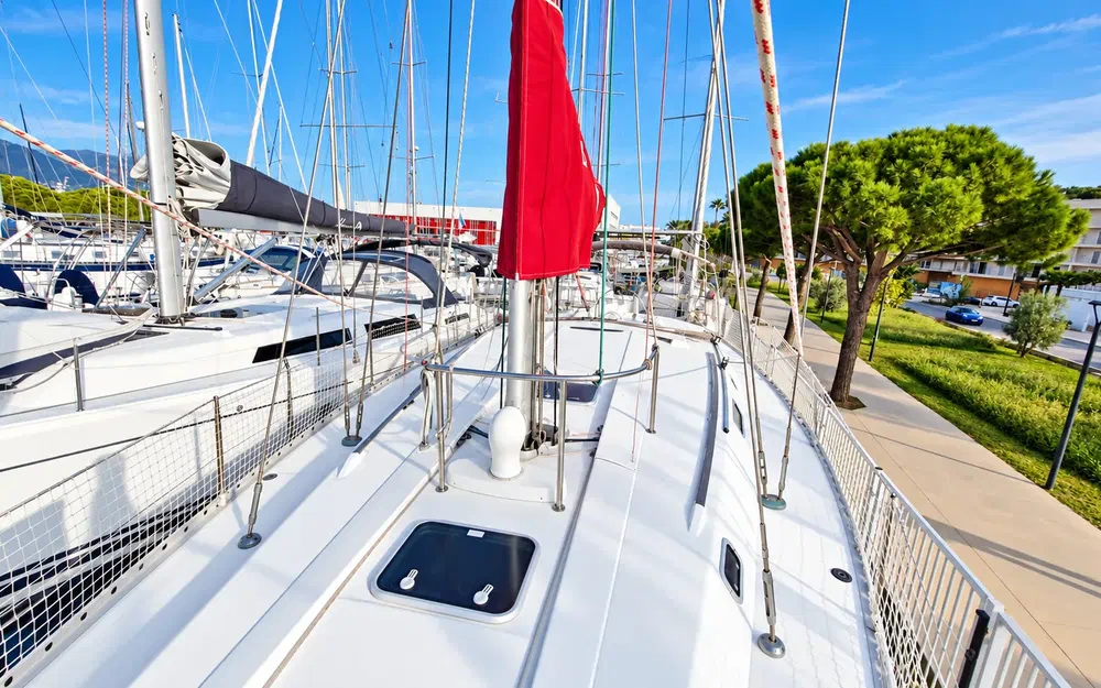 slider 2 Beneteau Oceanis 440