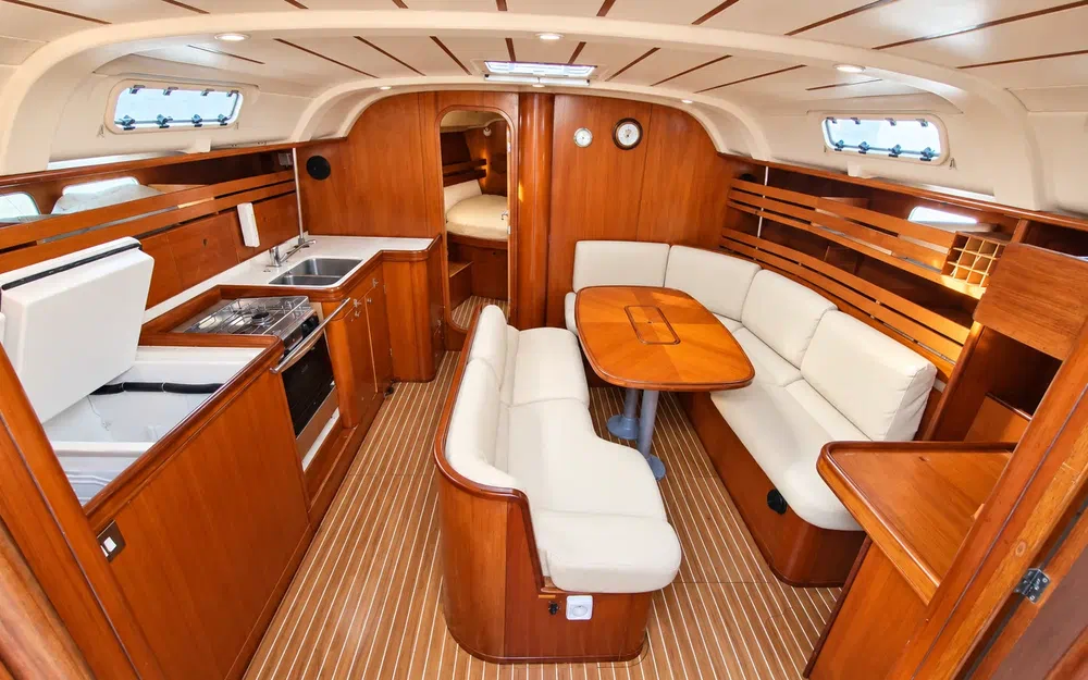 slider 8 Beneteau Oceanis 440