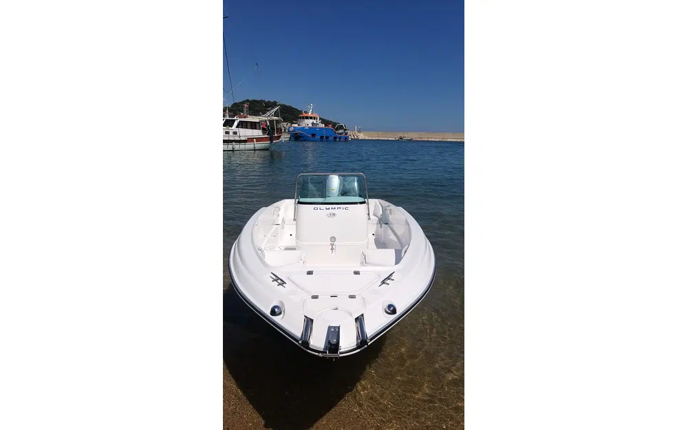 slider 4 Olympic Boat 520 CC