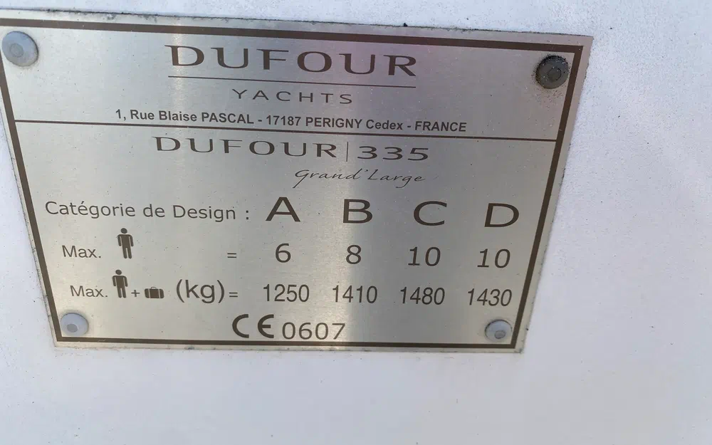 slider 24 Dufour 335 Grand Large