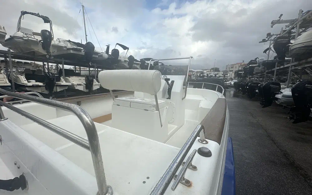 slider 6 Sessa Marine Key Largo 18