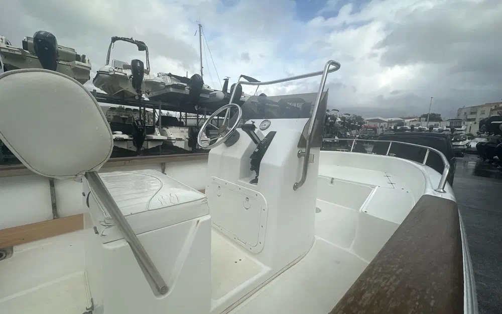 slider 7 Sessa Marine Key Largo 18
