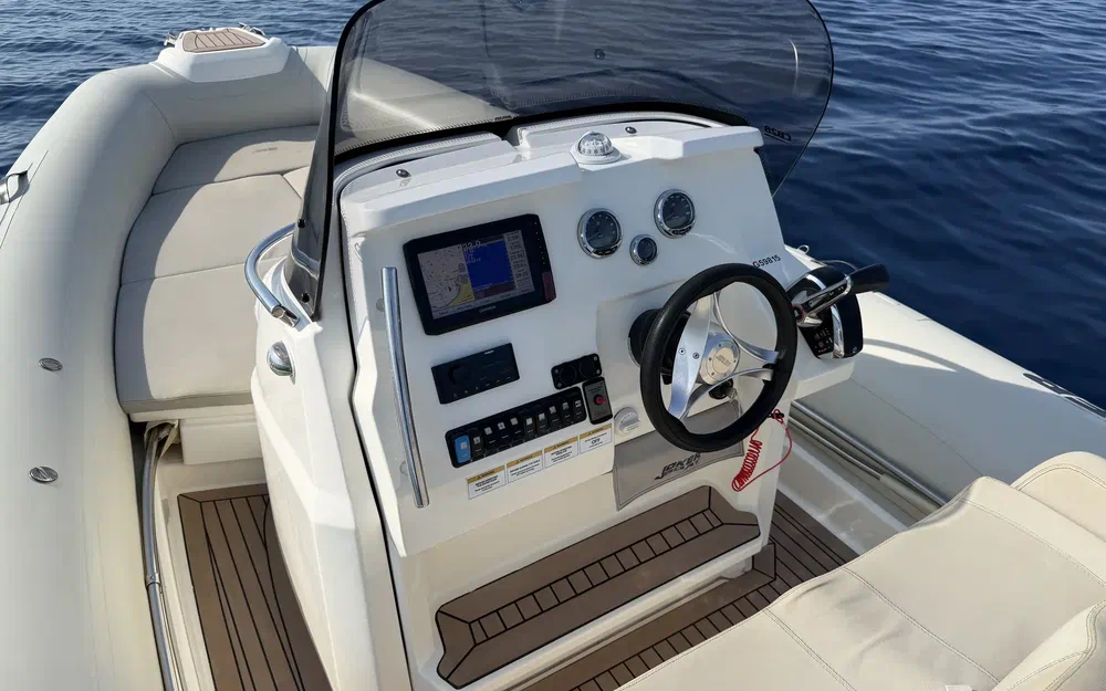 slider 7 Joker Boat Clubman 28
