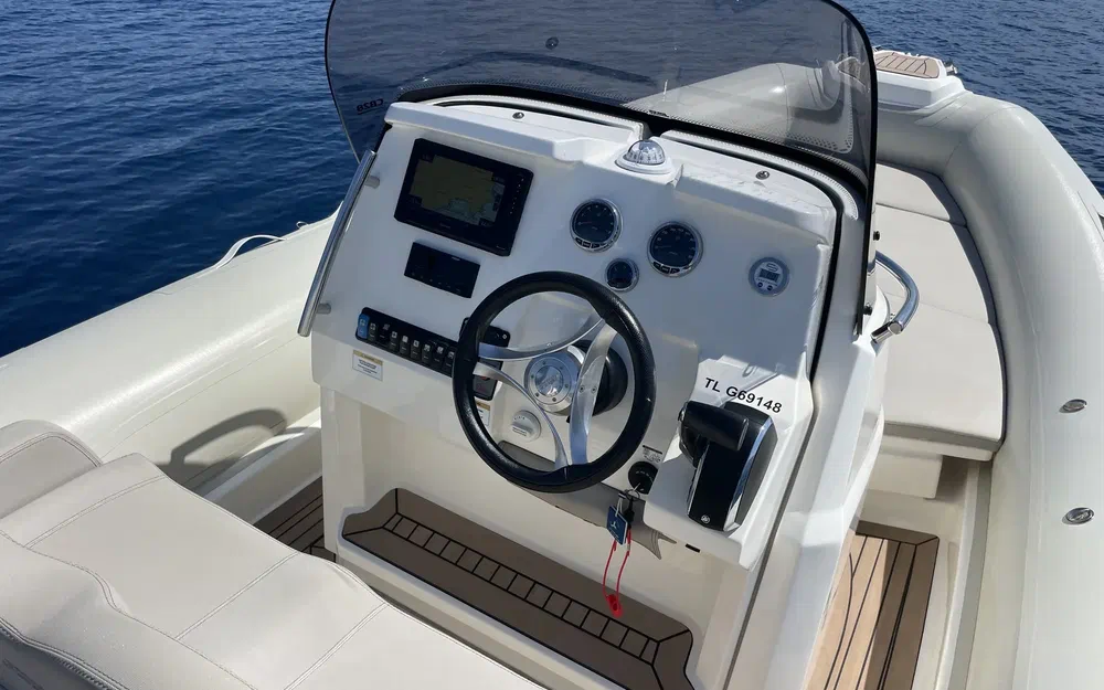slider 6 Joker Boat Clubman 28