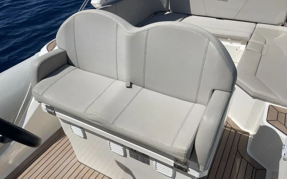 slider 7 Joker Boat Clubman 28