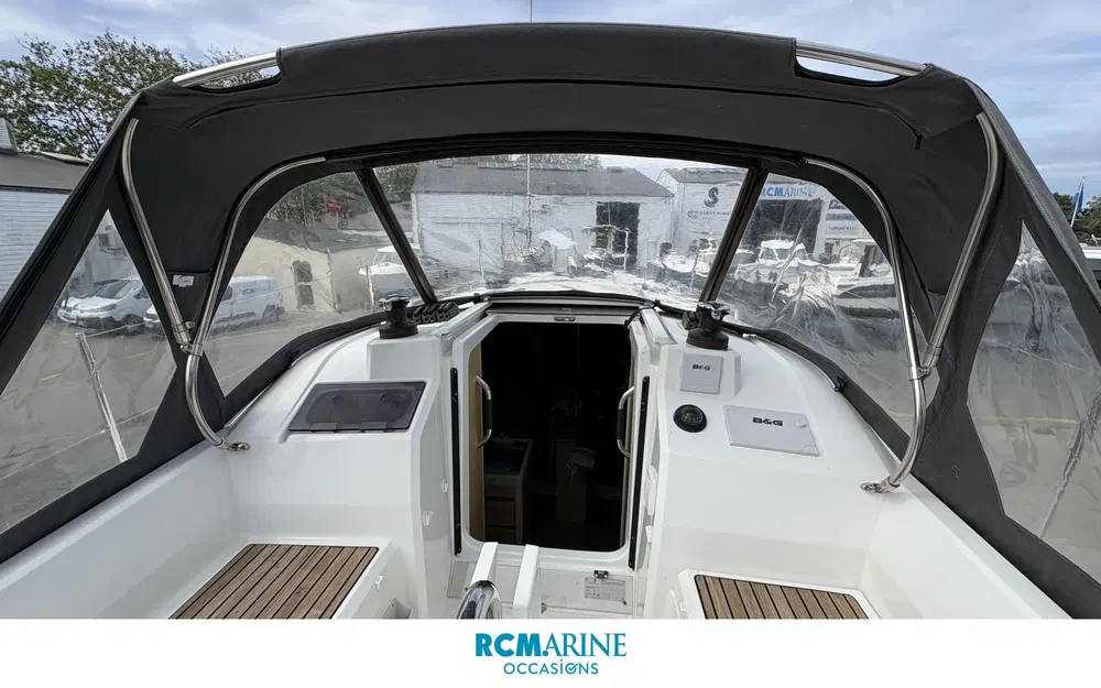 slider 4 Beneteau Oceanis 30.1