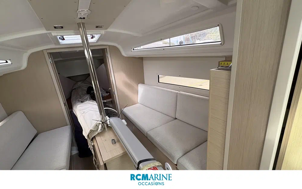 slider 8 Beneteau Oceanis 30.1