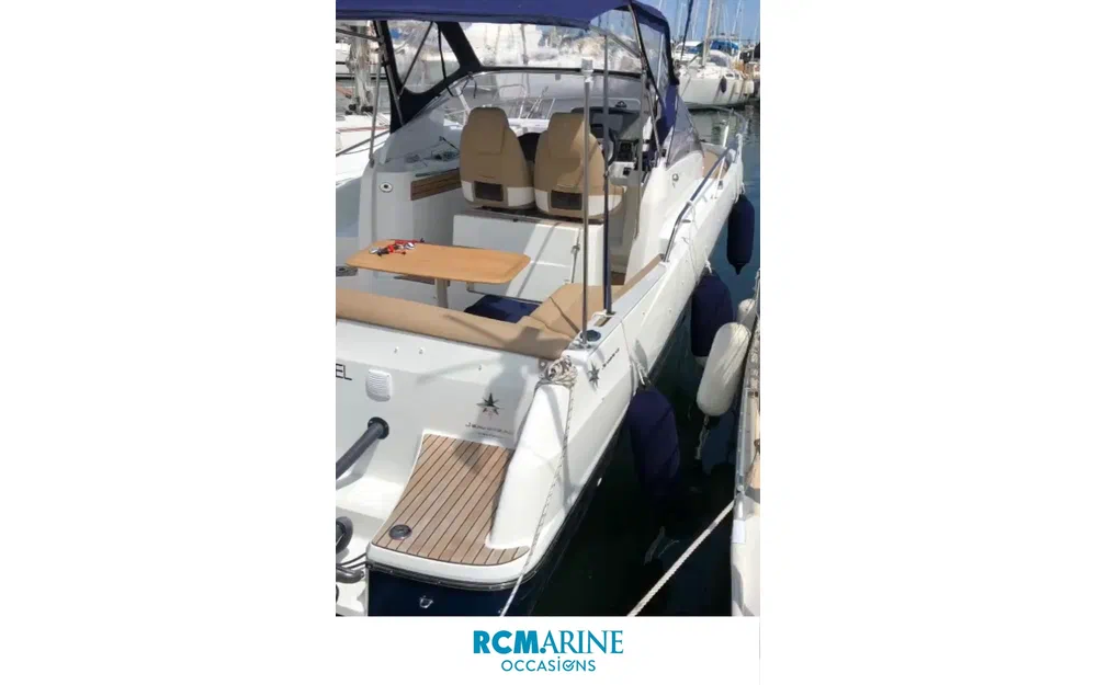 slider 3 Jeanneau Cap Camarat 8.5 WA