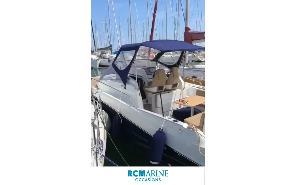 slider 4 Jeanneau Cap Camarat 8.5 WA