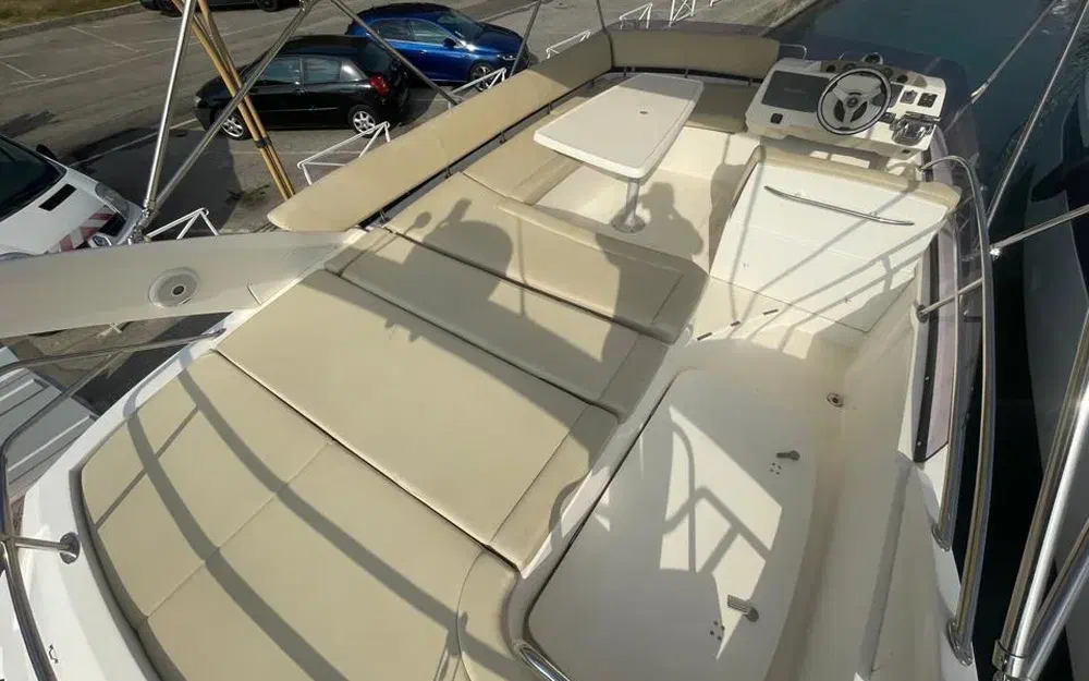 slider 9 Jeanneau Prestige 440