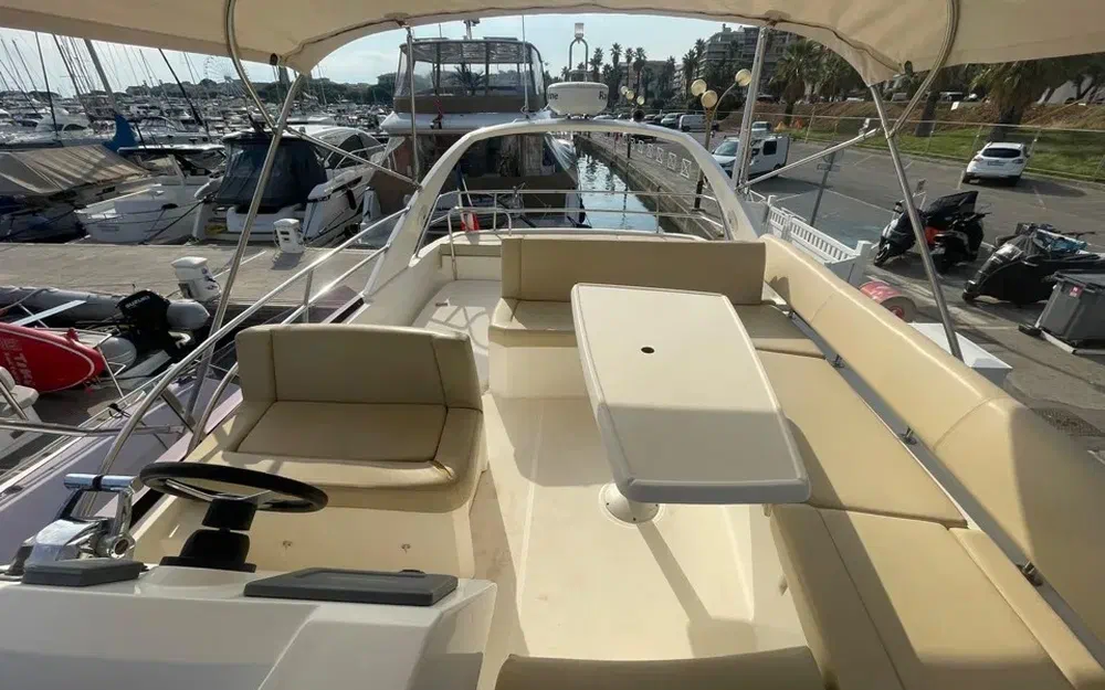 slider 15 Jeanneau Prestige 440
