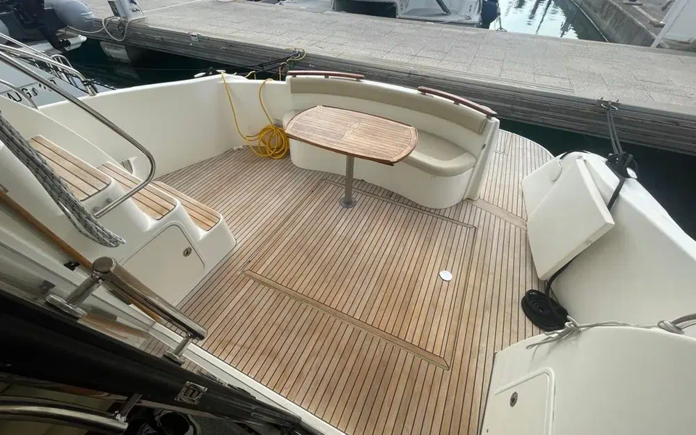slider 23 Jeanneau Prestige 440