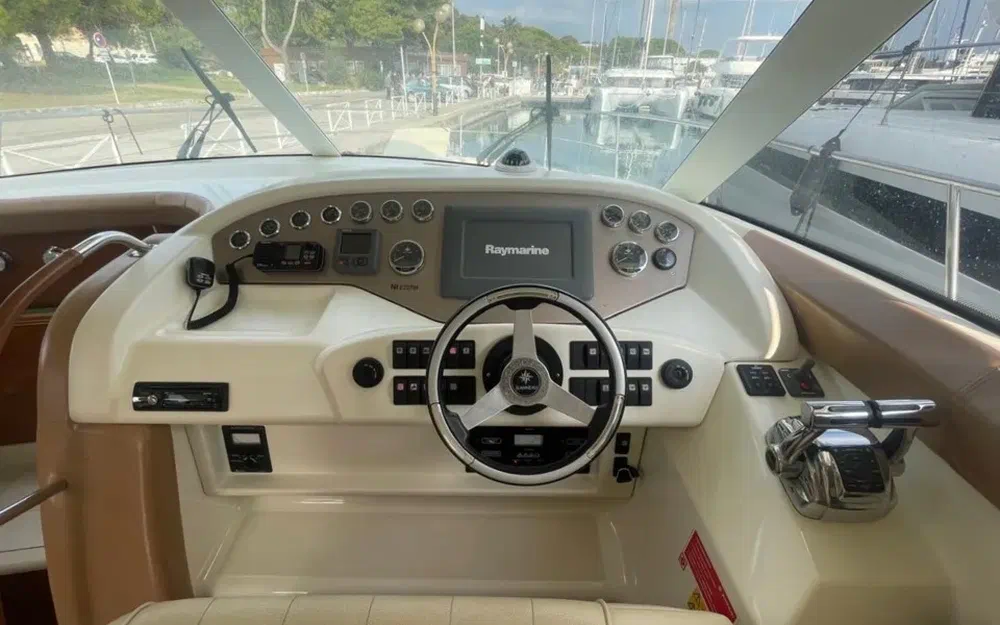 slider 28 Jeanneau Prestige 440