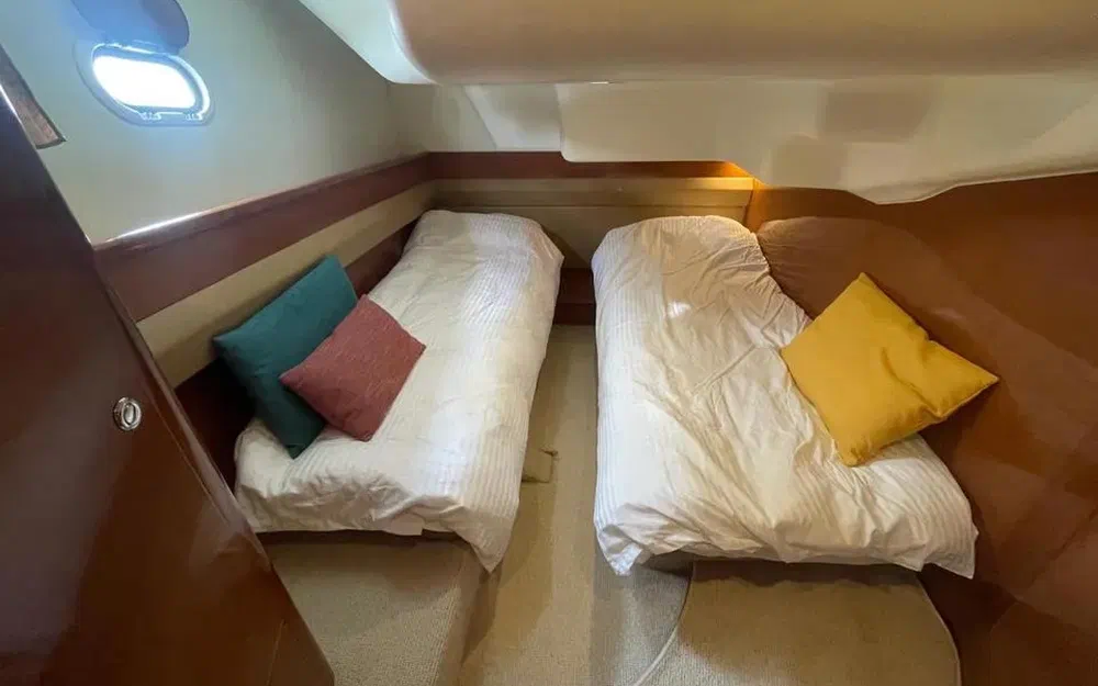 slider 37 Jeanneau Prestige 440