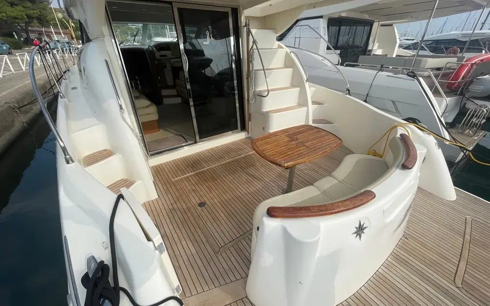 slider 5 Jeanneau Prestige 440
