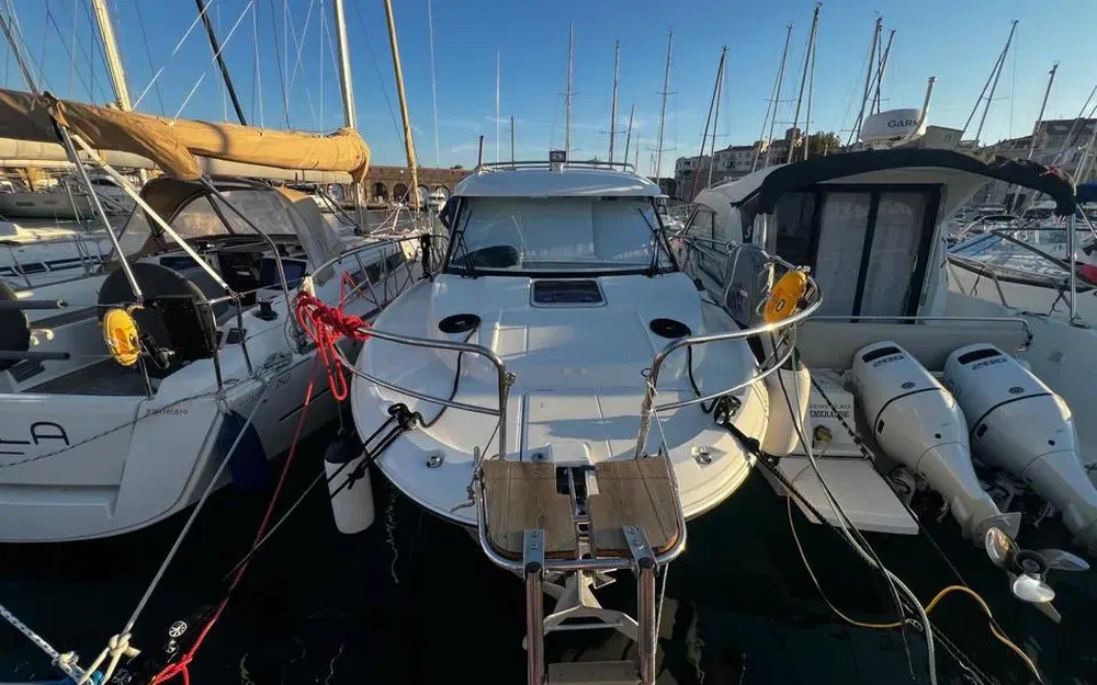 slider 1 Jeanneau Merry Fisher 895